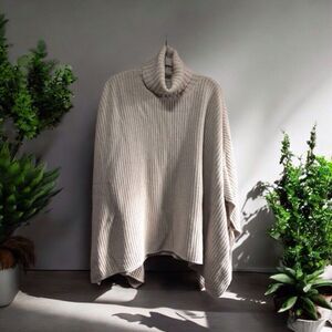 Ann Taylor Loft Poncho Womens M/L Italian Yarn Pullover Sweater Turtleneck